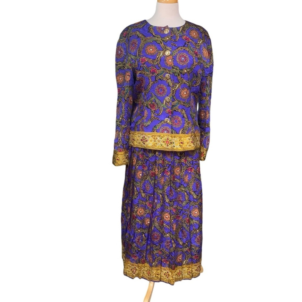 Vintage 90’s silk Adrianna Papell jacket/skirt matching set size 12